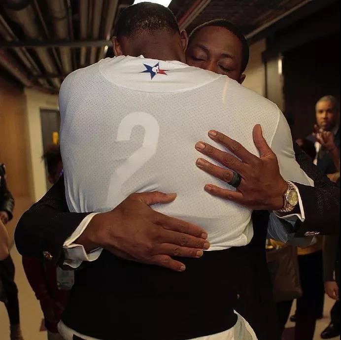 此球关键在 此球关键在